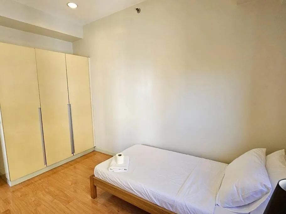 Apartment The Infinity Towers In Bgc - Simple, Elegant & Spacious 2 Bedroom Manila